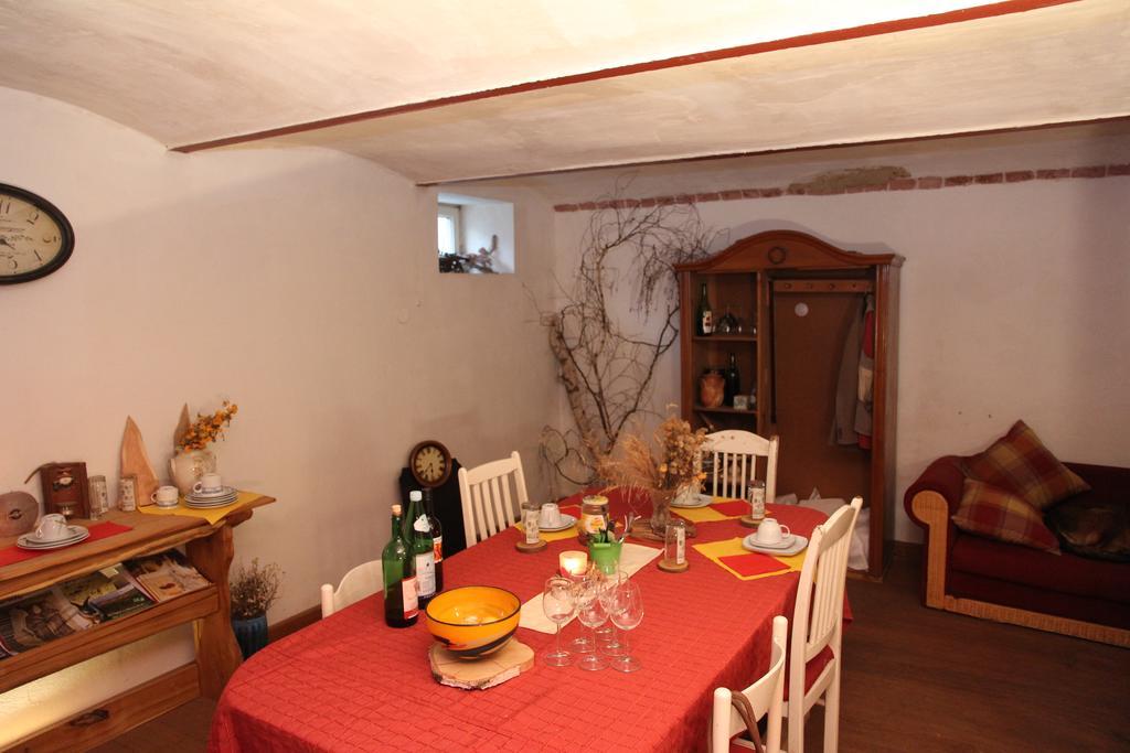 Gaestehaus Weinviertel - Niederoesterreich Siebenhirten Bagian luar foto